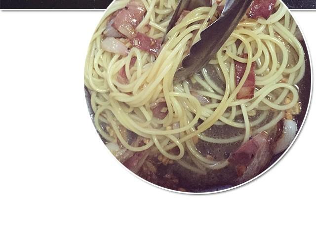 《半饱》第14期 碳烧风味意面 第30页