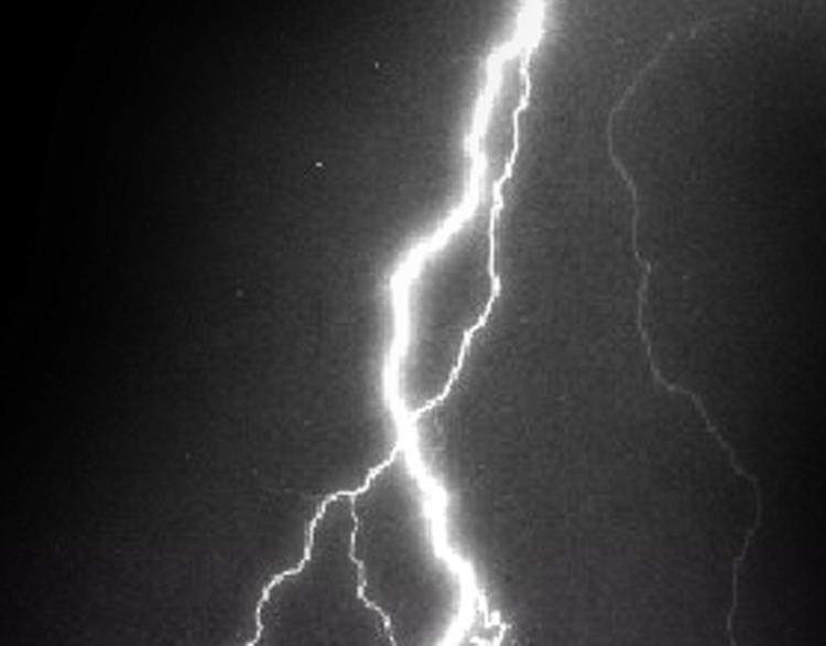 《一周男友》第6期 《雨后男友》 第6页